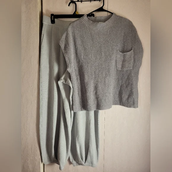 Free People Freya Set-Gray Wide-Leg Pants and matching cropped sweater NWT - Picture 4 of 11